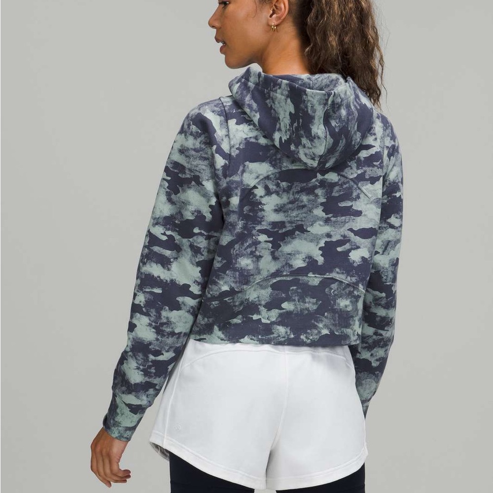 Lululemon Athletica loungeful cropped Hoodie